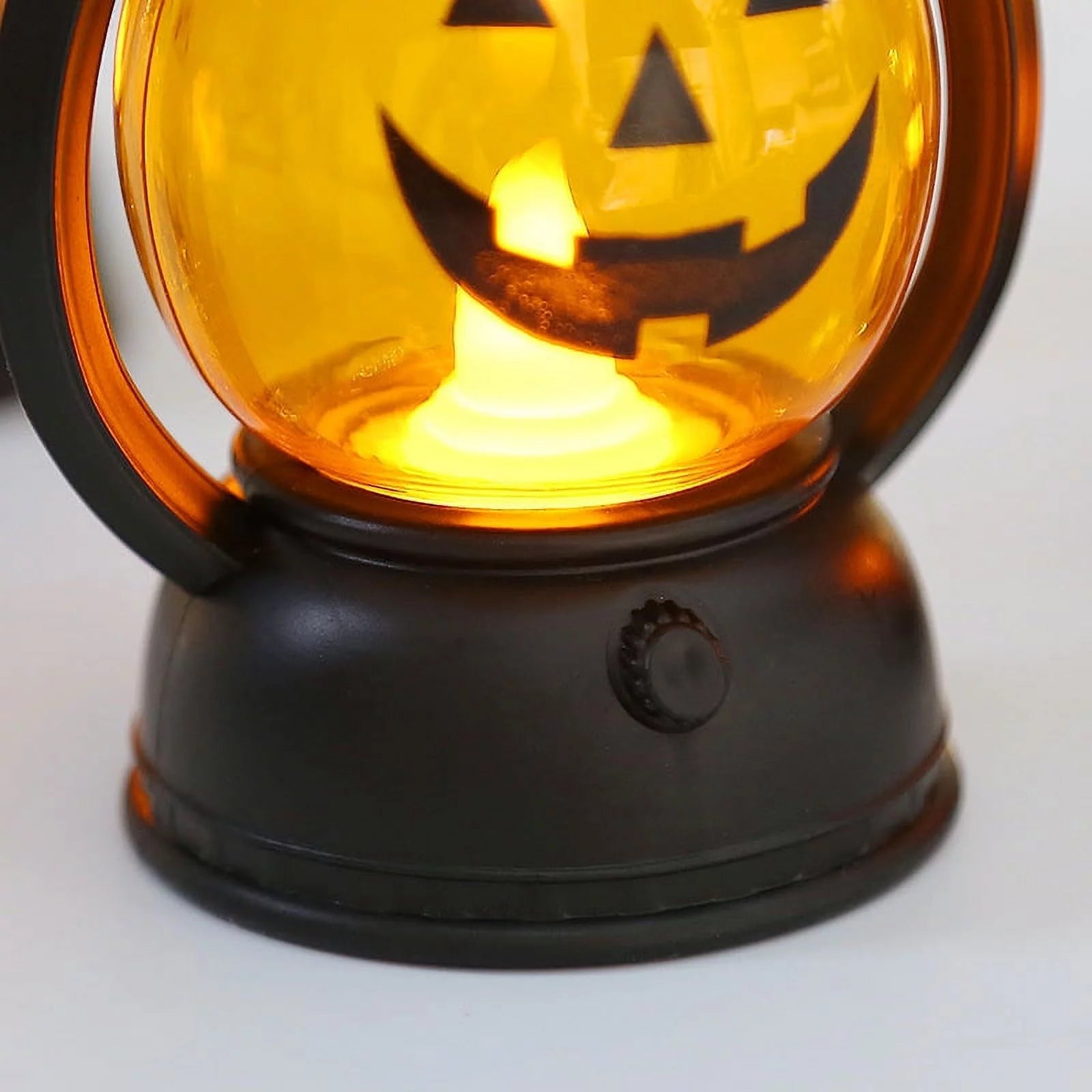 Halloween LED Lantern Lights 3-Packs , Small Vintage Style Flameless Lantern Decorative ，Lamp for Halloween Home Indoor Outdoor Bar Decoration